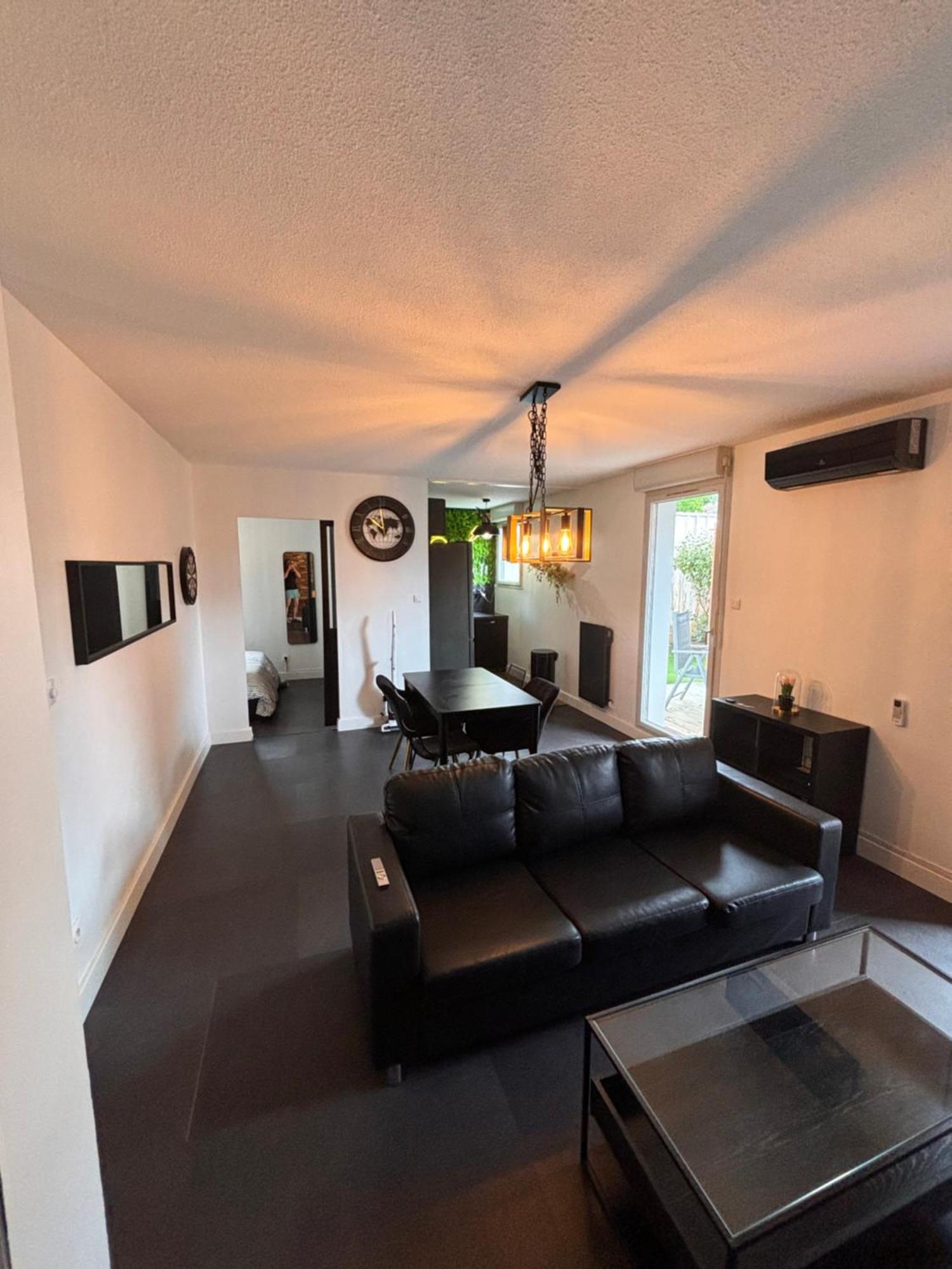 Apartment Charmant Appartement Toulouse *